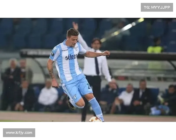 西甲夏季转会风云：豪门重磅引援与新星崛起助力新赛季挑战